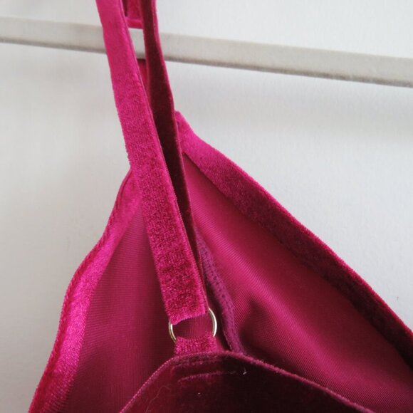 URBAN OUTFITTERS OUT FROM UNDER Velvet Triangle Bralette Raspberry Purple Goth - Picture 11 of 12